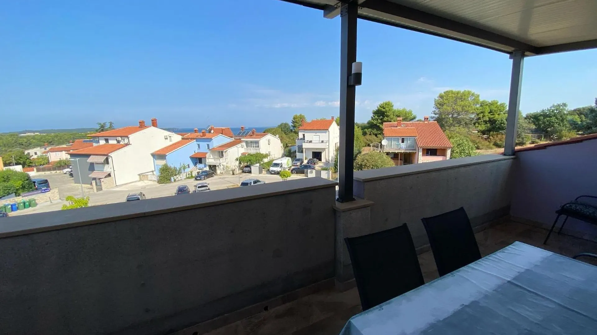 Ferienwohnung Purple House Pula Apartment