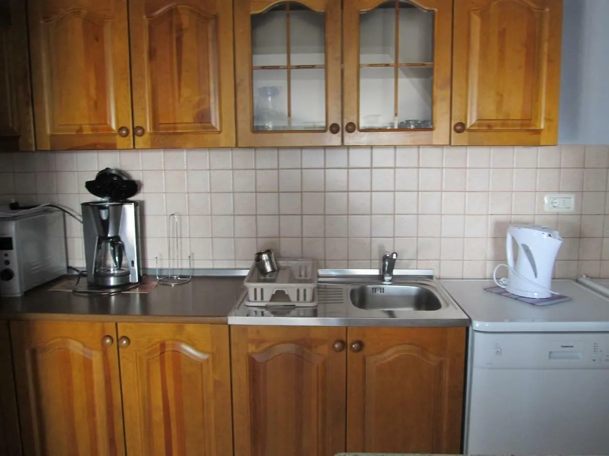 Apartment Ferienwohnung Purple House Pula Kroatien