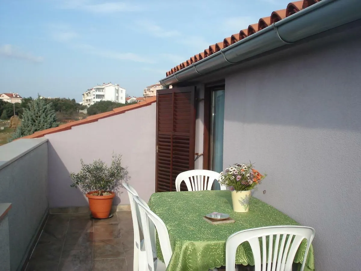 Ferienwohnung Purple House Pula 0*,