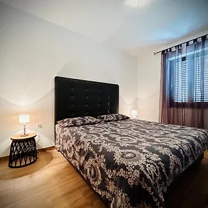 https://apartmani-albina-mestrovic.primorje-gorskikotar.com