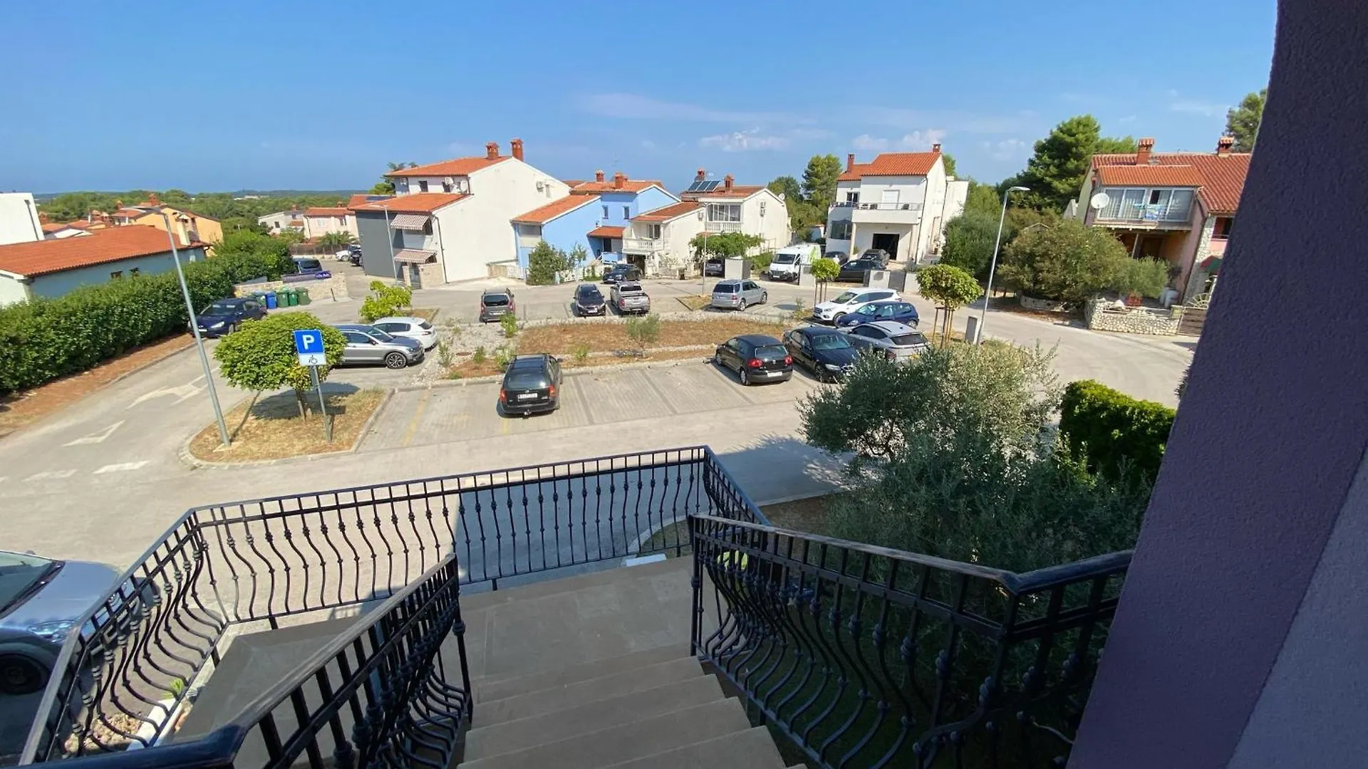 Purple House Apartment Pula 0*,  Croatia